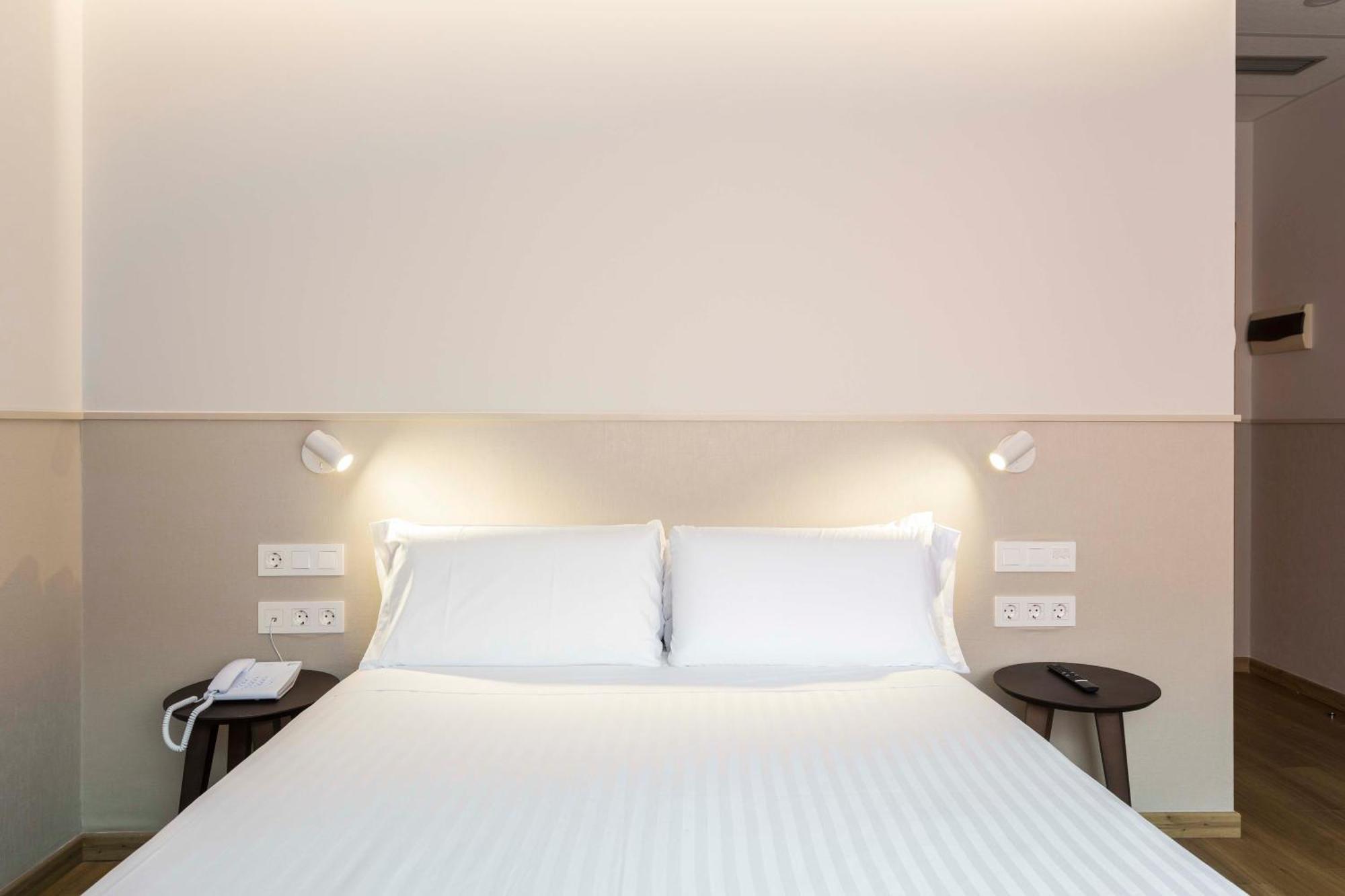 Hotel Terrassa Confort Ngoại thất bức ảnh