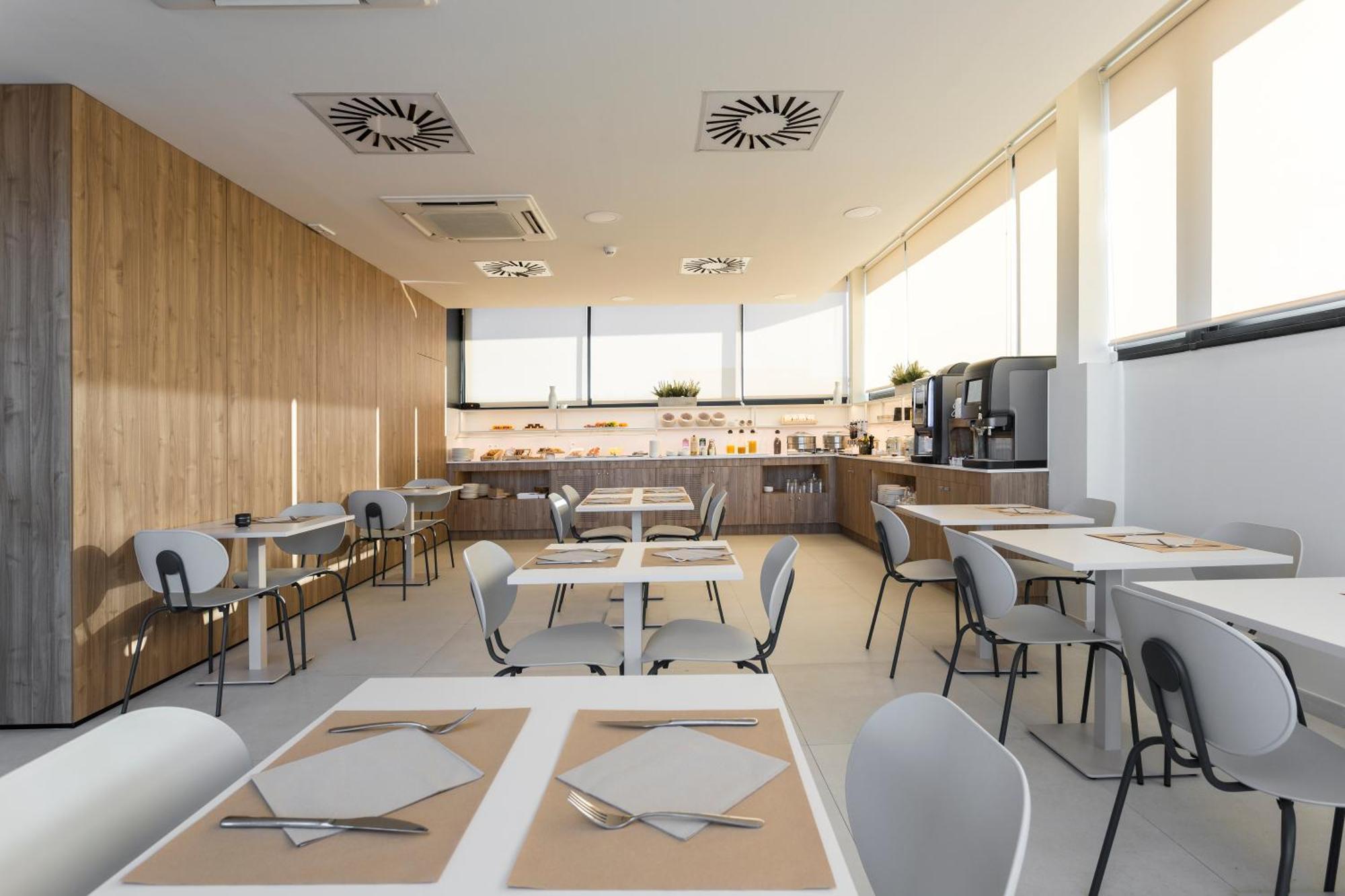 Hotel Terrassa Confort Ngoại thất bức ảnh