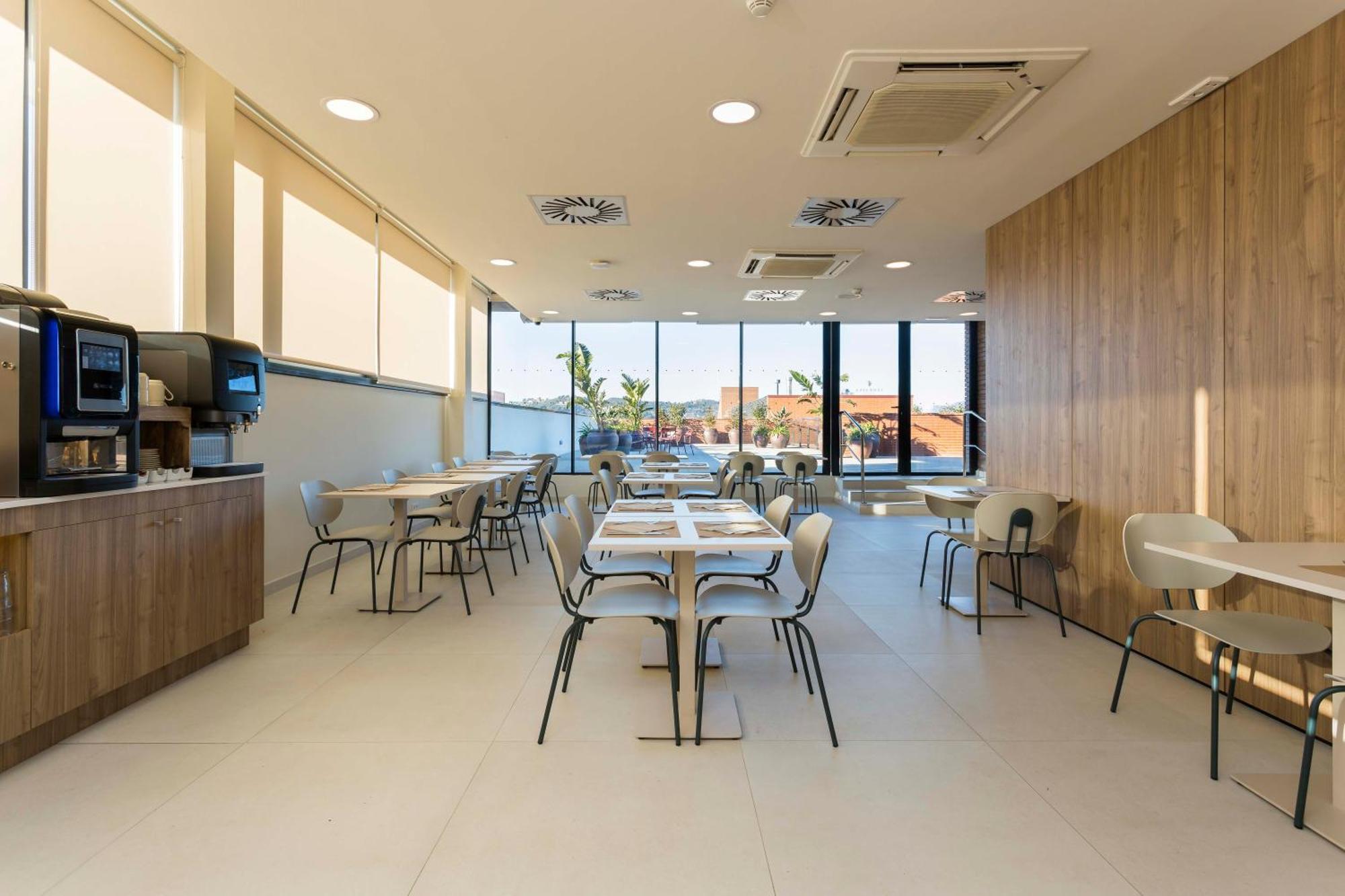 Hotel Terrassa Confort Ngoại thất bức ảnh