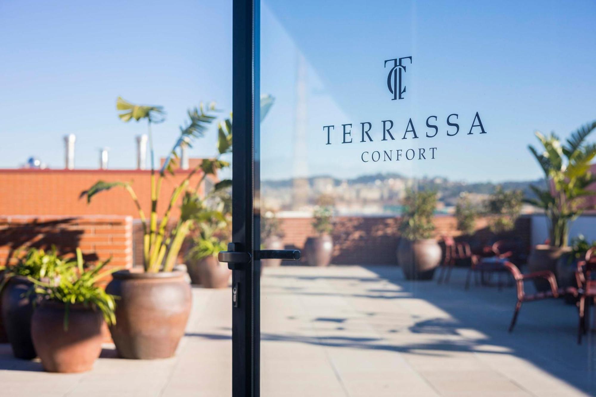 Hotel Terrassa Confort Ngoại thất bức ảnh
